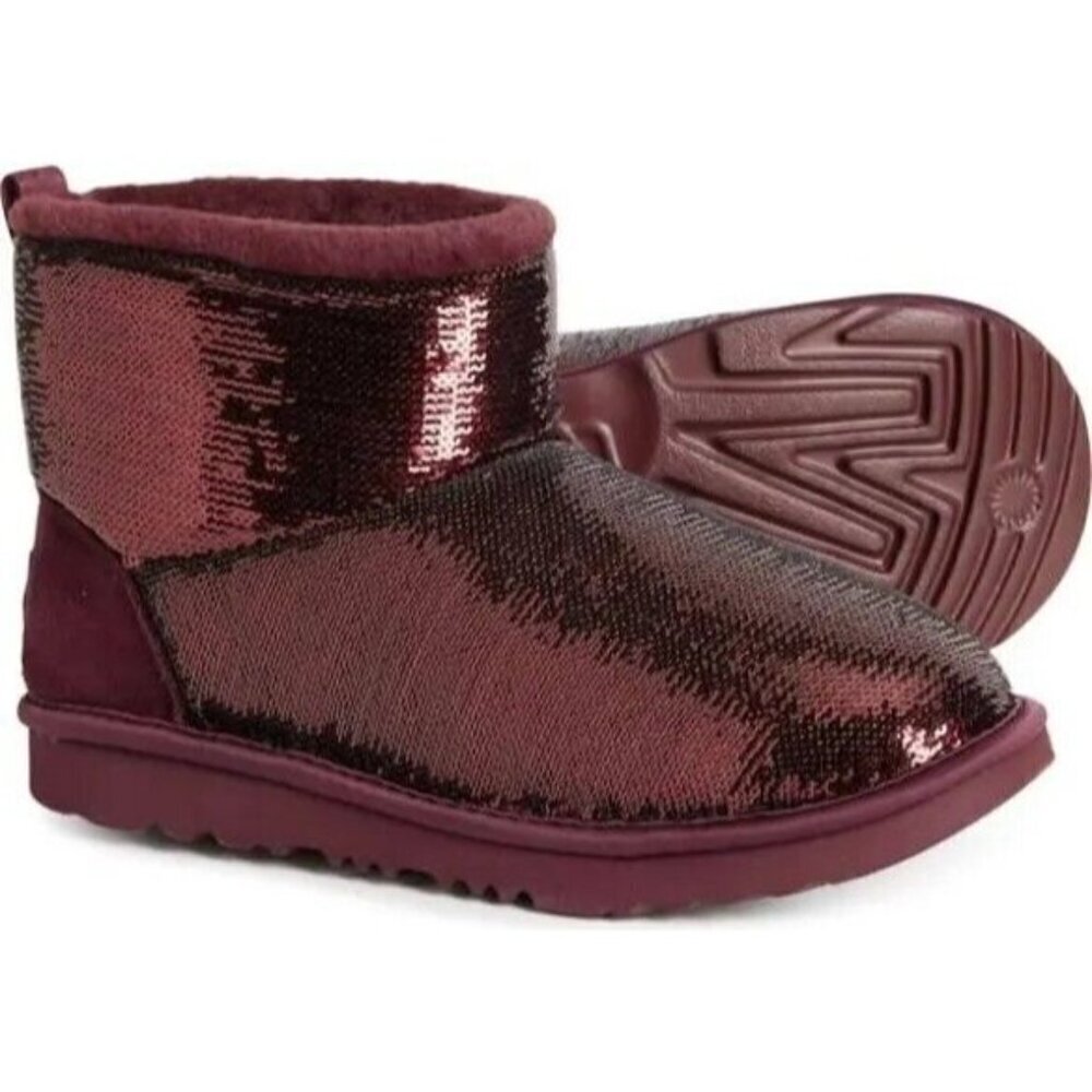 NEW UGG GIRL'S CLASSIC MINI MIRROR BALL BOOTS SZ 4 WILD GRAPE